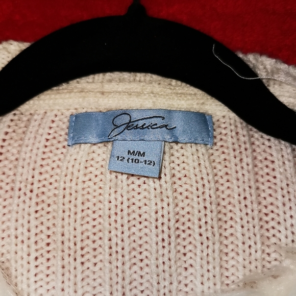 Woman's sweater - Picture 2 of 4